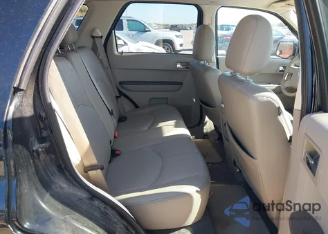 2008 Mercury Mariner Premier z USA, uszkodzony, nr VIN 4M2CU97178KJ20053